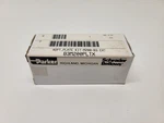 New Old Stock! Parker Adapter Plate KIT-M200-B3 B3M200PLTX. Fixed Price $149.95.