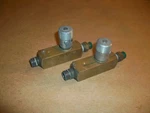 2PC Parker F400B-11JK Brass Hydraulic Flow Control Valve 2000 Psi, 5 Gpm Used. Fixed Price $35.00.