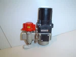 Smc Regulator ARG30K-N03G3-Z Gauge And Lock Out VHS30-03. Fixed Price $40.00.