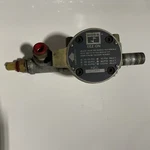 Ross Controls 271A86 Eez-on Adjustable Regulator Valve 2781A4007 (tsc). Fixed Price $19.20.
