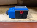 Vickers Directional Valve New Replacement. Fixed Price $225.26.