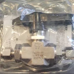 Hy-lok H52H-4T Stainless Steel Manual Ball Valve 1/4 6000 Psi Water Oil Air. Fixed Price $21.65.