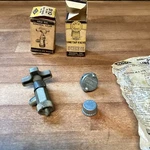Watsco Line Tap Valve Gold Seal LT-4G And Control CV-1G Can Hvac. Fixed Price $24.95.