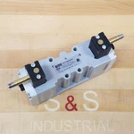 Parker H22VXBG0B9C Double Solenoid 2-POSITION Valve Used. Fixed Price $44.21.