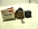 New Danfoss EV220A Brass Solenoid Valve 042U4011 24V 2-WAY Complete W/coil. Fixed Price $95.20.