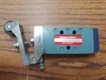 Schrader Bellows Way Roller Spool Valve 41021-1000 Hydraulic Manifold (Z2). Fixed Price $42.50.