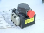 Vickers SM4-20(15)57-80/40-10-S106 Hydraulic Servo Valve. Fixed Price $1700.00.