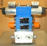Bosch Rexroth Hydraulic Valve Stack R900567997 ++ Used Take Out / C16. Fixed Price $759.00.