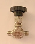 Swagelok SS-1RS4 Needle Valve 5000 Psig Stainless Steel 100 F 1/4 Tube 316. Fixed Price $45.00.