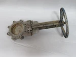 Velan L14-0320C-13BL Knife Gate Valve Size 6" Class 150 Body SS316 Used. Fixed Price $336.99.