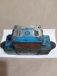Vickers 880029 PA5DG4S4LW 016C B 60 Directional Control Valve. Fixed Price $249.99.