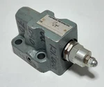 Uchida Rexroth Db 10-2-A0/350 Hydraulic Pressure Relief Valve. Fixed Price $499.00.