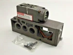 Numatics 082RS115J016W00-ASSY Valve And Base 229-676 (no Gasket Included). Fixed Price $50.00.