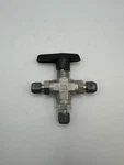 Parker 4Z-B6XJ-SSP 1/4" Cpi 3-WAY Ball Valve, 6000 Psi. Fixed Price $97.50.