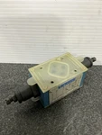 Vickers 531516 DGMFN-3-Y-A2W-B2W-21 Hydraulic Flow Control Valve DGMFN3YA2WB2W21. Fixed Price $149.00.