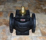 Belimo 2-1/2 Flanged Globe Control Valve 2-WAY Pressure Compensated Ansi 125. Fixed Price $656.25.