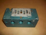 Mac Pneumatic Valve Manifold MM-A2B-261-9 Used. Fixed Price $40.00.