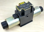 Parker D3W4CVJCF56 Hydraulic Solenoid Operated Directional Control Valve. Fixed Price $450.00.