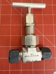 Swagelok Parker 8Z(A)-U12LR-G-SS Stainless Steel Needle Valve. Fixed Price $25.00.