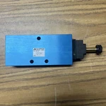 Automatic Usa Compact Spool Valves L45-005-W. Fixed Price $80.00.
