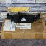 Parker B552BB553C Solenoid Valve 3/8" D.sol 3P 120V New Old Stock In Box. Fixed Price $299.99.