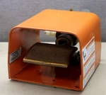 Parker M06224640P Manual Pneumatic Footswitch With Linemaster 522-B14 Guard. Fixed Price $406.05.