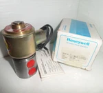 New Box Honeywell X18LB 11002 Skinner Solenoid Valve 120V 60HZ 1000 Psi. Fixed Price $99.99.