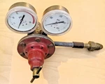 Smith Co H1621A-510 Gas Regulator Max Inlet Pressure 400PSI, Low 15PSI. Fixed Price $21.00.