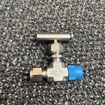 Hy-lok Valve Fitting NV2MH-4N4T NPTX1/4 Tube 6000PSI. Fixed Price $120.00.