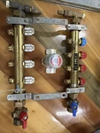 Rehau Brass Radiant Heat Manifold 4 Circuit With Honeywell Sparcomix Am Series V. Fixed Price $250.00.
