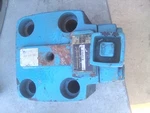 Parker Hannifin R10MH8 11 Control Valve. Fixed Price $164.99.