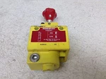 Numatics VL32N06AY 1F2 Pneumatic Lockout Shut Off (tsc). Fixed Price $53.99.