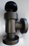Varian 951-5013 2.75" Cf (DN40) Right Angle Manual Valve Used. Fixed Price $110.00.