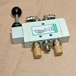 Numatics Manual Pnuematic Valve L23LD4520 145PSI. Fixed Price $80.00.