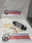 REXROTH,5776280220,SOLENOID Valve 5-WAY 2-POS W/ Electrical Connectors Nos. Fixed Price $200.00.