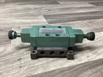 Numatics 1JDPA4Z Solenoid Valve With Manifold #112N37*SI. Fixed Price $25.00.