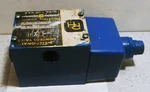 Parker Hydraulic Directional Control Valve D3W1 13 Gj B (193). Fixed Price $60.00.
