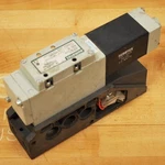 Numatics I12SA415M000061 Pneumatic Valve And Manifold Block - Used. Fixed Price $25.26.
