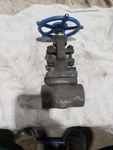 Velan S05-2074B-02NB Manual Steel Socket Weld Globe Valve 1'' 800 A105N. Fixed Price $75.00.