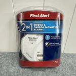 First Alert SC05CN 2 In 1 Battery Operated Smoke & Carbon Monoxide Alarm New. Fixed Price $42.99.