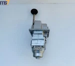 Rexroth HC-2-LX Control Air Lever Operated Valve 200 Psi R431003825 #2. Fixed Price $599.00.