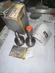 Parker 71315SN2GNJ1 / (new Open Box) Lot Of. Fixed Price $75.00.