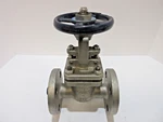 1" Powell 2467F 300 Flanged CF8M Stainless Steel Gate Valve New. Fixed Price $380.00.