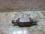 Vickers Valve Unit 5000 Psi Max FM2DDDV Parker. Fixed Price $99.99.