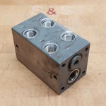 Magnaloy Couplinjg Co. BM-AHP03S2-02-1 Hydraulic Manifold Used. Fixed Price $63.17.