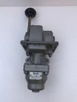 Rexroth H-2-FX Control Air Lever Operated Valve 200 Psi R431002645. Fixed Price $899.00.