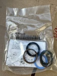Nos Parker PK152HLL05, 1/2" Viton Piston Seal Kit. Fixed Price $17.99.