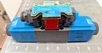 Vickers DG4V-3S-6C-M-FPA5WL-H5-60 Directional Control Valve Working Pull Z3B5. Fixed Price $129.50.