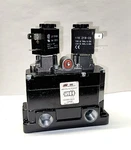 Aro H213SD-120-A Vac Double Solenoid Valve 3/8"NPT New. Fixed Price $299.00.
