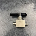 Swagelok 2-WAY Ball Valve 3/8 Tube Fitting. SS-44S6. Fixed Price $105.00.